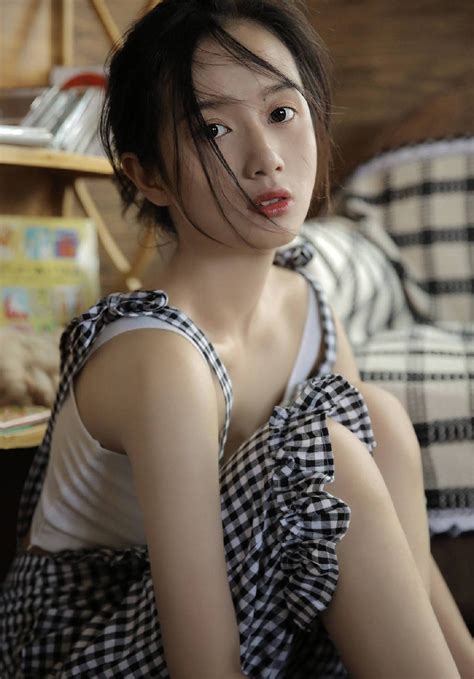 缺席若塔葬礼！C罗弥补遗憾：参加若塔纪念仪式慰问家人+献奖杯